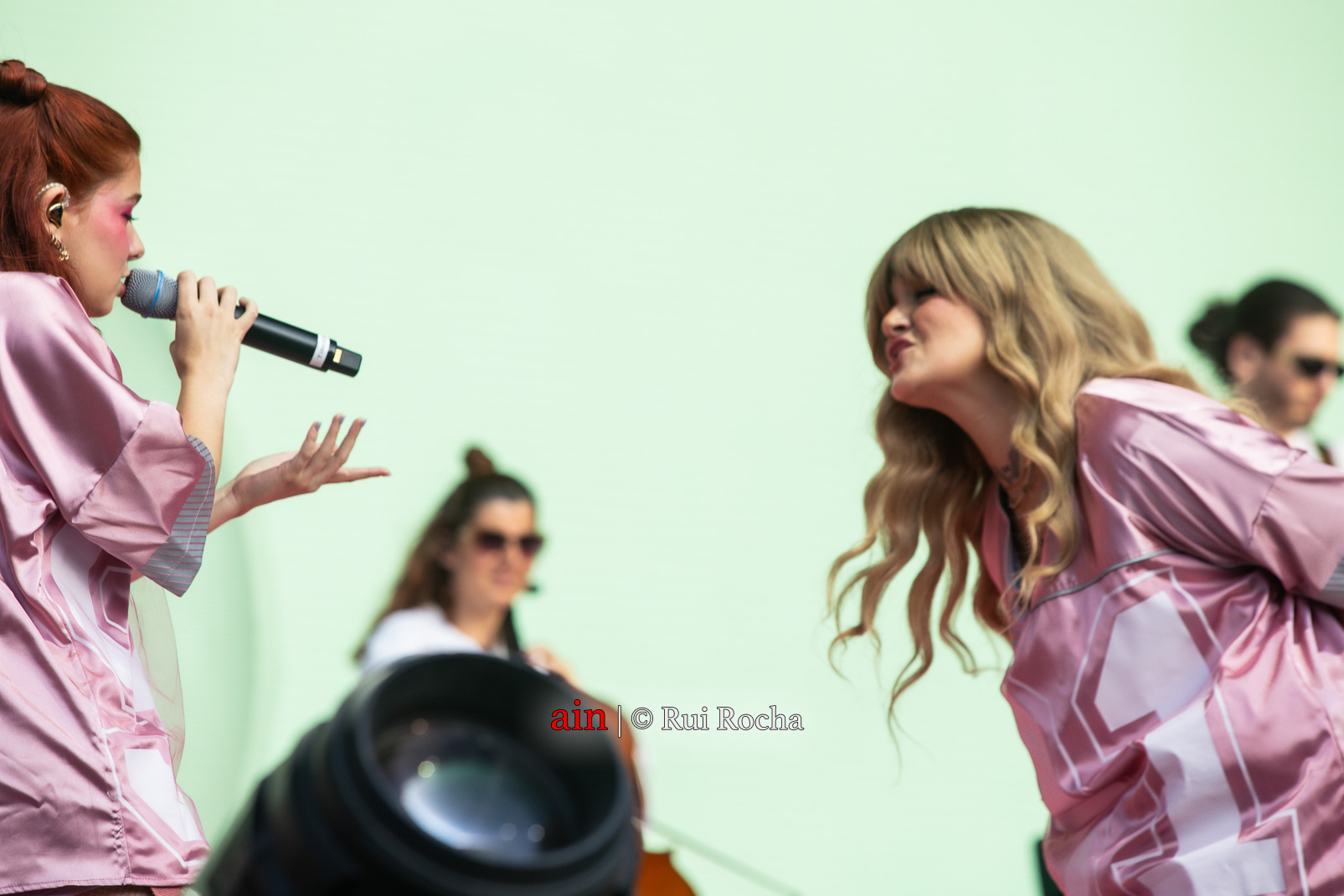Carolina Deslandes sobe ao palco do Cineateatro Alba - Agência de ...